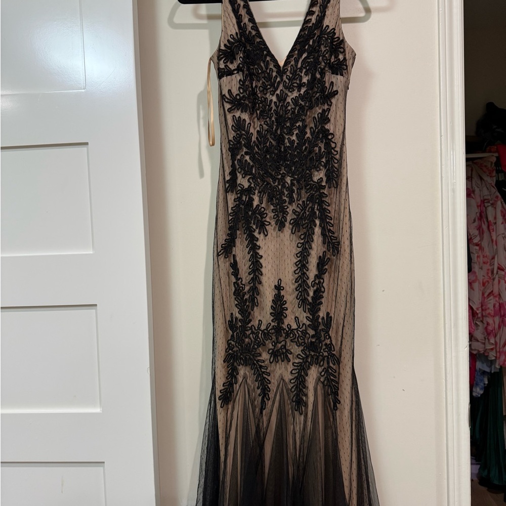 Chic Black Lace Overlay Gown